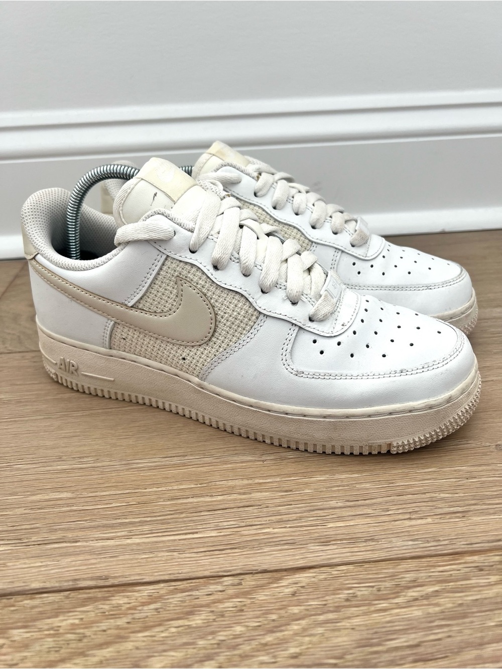 Air Force 1 Low Essential Cross Stitch Summit White Women Shoe Size 8 DJ9945-100